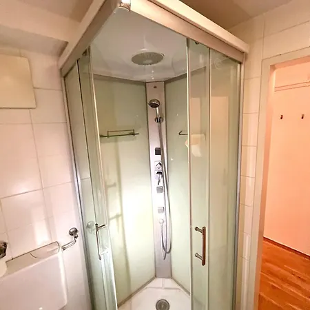 Apartmán Jakomini Wohnung, Zentral, Post